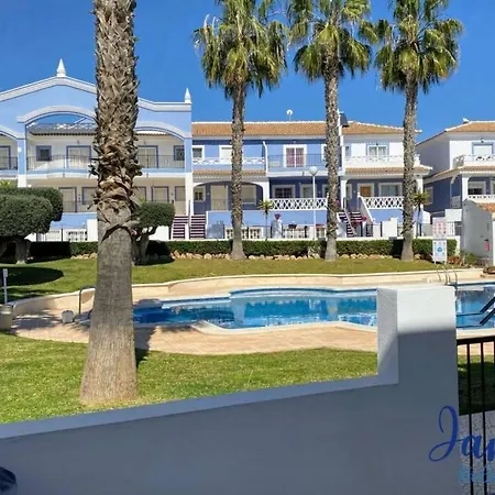Laguna Townhouse Overlooking Communal Pool Lom01 Holiday home Ciudad Quesada